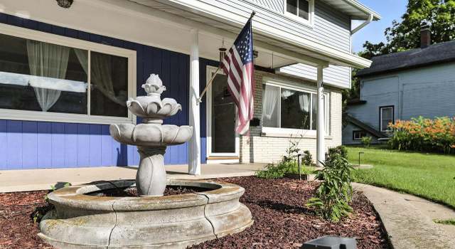 Photo of 642 N Main St, Mayville, WI 53050