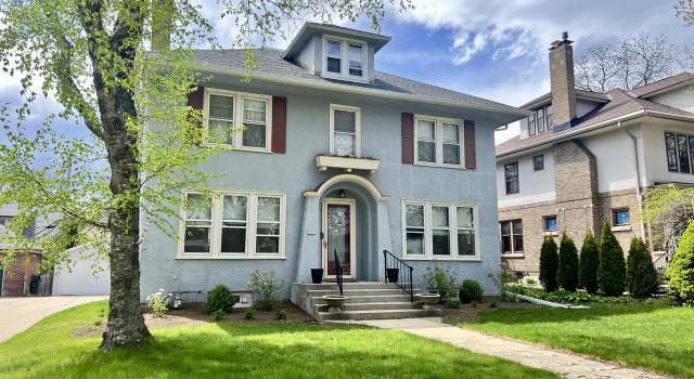 Photo of 3921 N Stowell Ave, Shorewood, WI 53211