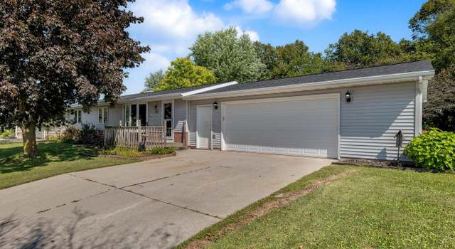 Photo of 327 Berge St, Valders, WI 54245