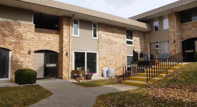 Photo of 11937 W Appleton Ave #6, Milwaukee, WI 53224