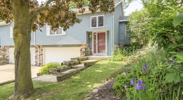 Photo of 1915 Bonnie Ln, Waukesha, WI 53188