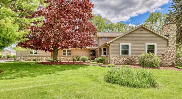 Photo of 1559 River Bend Rd, Grafton, WI 53024