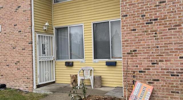 Photo of 8901 N Swan Rd Unit F, Milwaukee, WI 53224