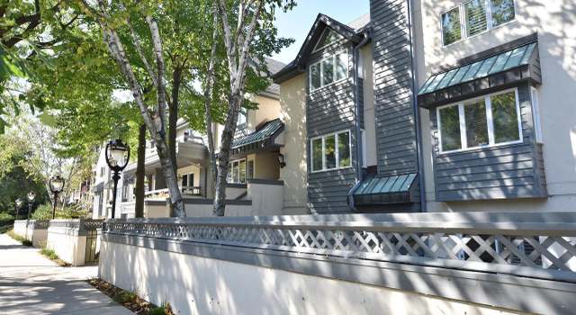 Photo of 2555 N Lake Dr #15, Milwaukee, WI 53211