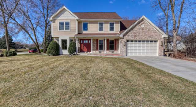 Photo of 3735 S Brentwood Rd, New Berlin, WI 53151