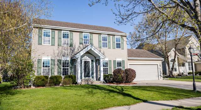 Photo of 3629 Applewood Dr, Waukesha, WI 53189