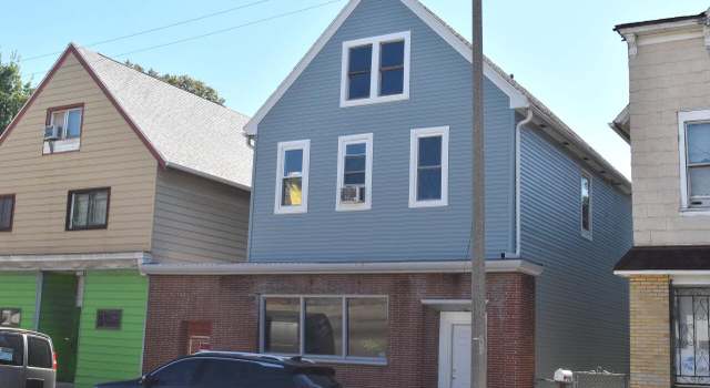 Photo of 2409 W Greenfield Ave, Milwaukee, WI 53204