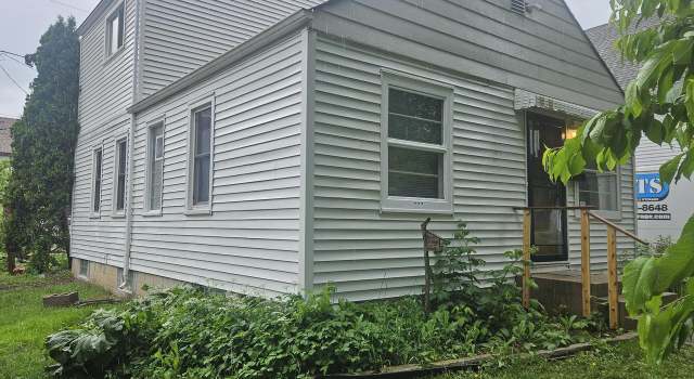 Photo of 8734 W Maple St, West Allis, WI 53214