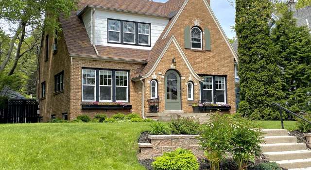 Photo of 219 S Webster St, Port Washington, WI 53074