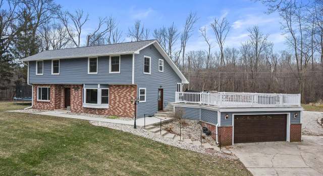 Photo of 21685 W Amor Dr, New Berlin, WI 53146