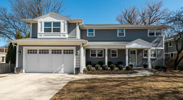Property at 5028 N Lake Dr, Whitefish Bay, WI 53217, 4 beds, 3.5 baths
