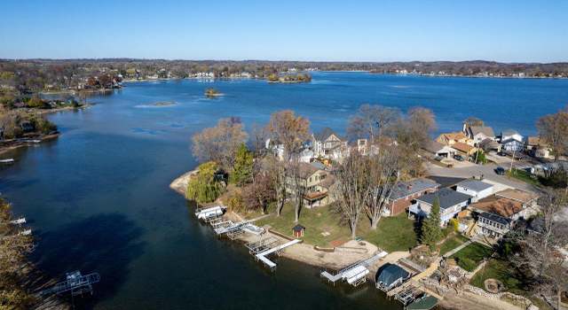 Photo of W188S7598 Oak Grove Dr, Muskego, WI 53150