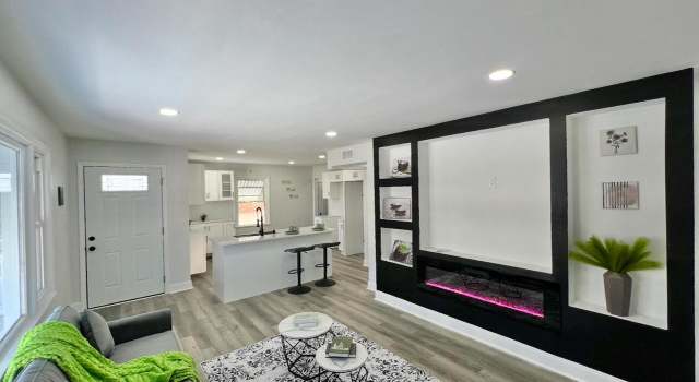 Photo of 3711 S 52nd St, Milwaukee, WI 53220