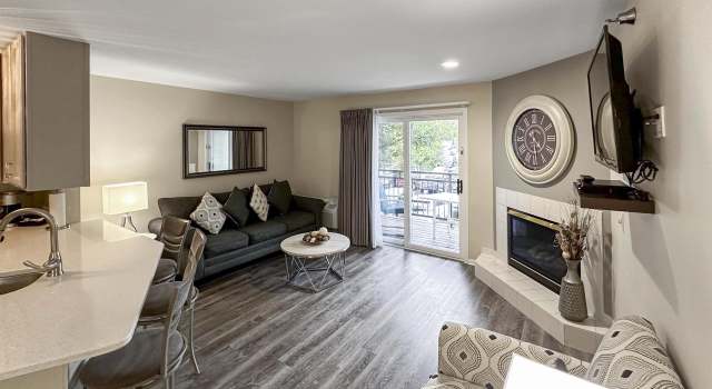 Photo of 111 Center St #303, Lake Geneva, WI 53147