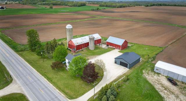 Photo of 19424 Us Highway 151, Valders, WI 54245