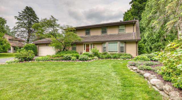 Photo of 2930 San Juan Trl, Brookfield, WI 53005