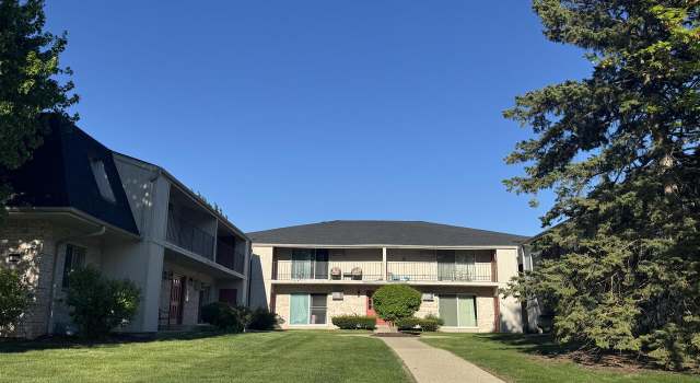 Photo of 1672 S 115th Ct #1, West Allis, WI 53214