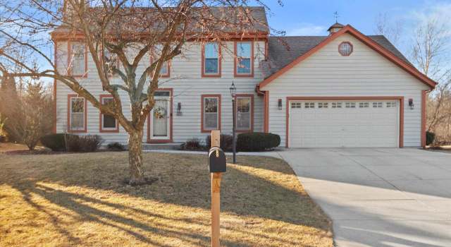 Photo of W145N5417 Thornhill Dr, Menomonee Falls, WI 53051