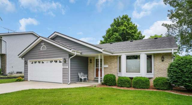 Photo of 5527 Pershing Blvd, Kenosha, WI 53144