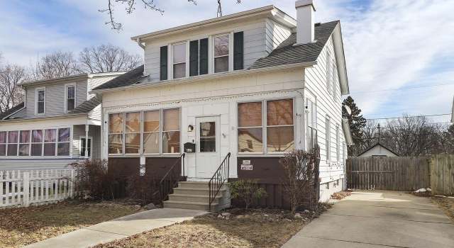 Photo of 437 Harvey Dr, Racine, WI 53405