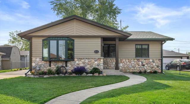Photo of 8513 20th Ave, Kenosha, WI 53143