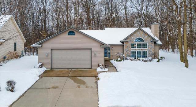 Photo of 535 Polaris St, West Bend, WI 53095