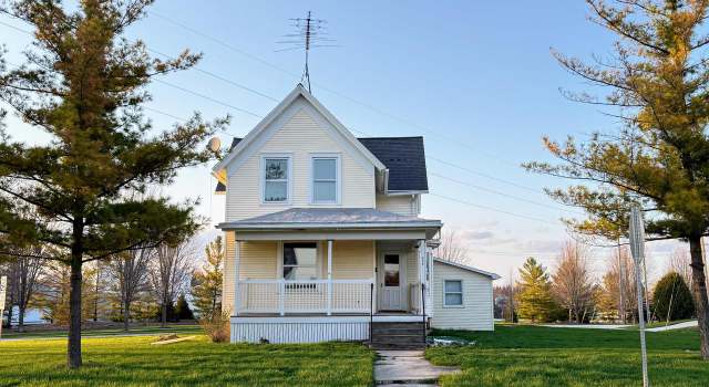 Photo of 232 Mill St, Sheboygan Falls, WI 53085