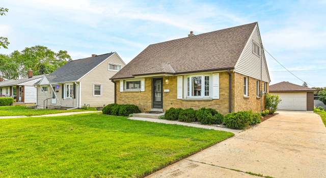 Photo of 1462 S 96th St, West Allis, WI 53214