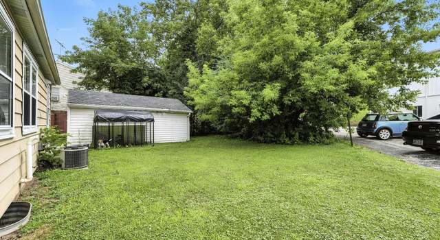 Photo of 615 Roosevelt Dr, West Bend, WI 53090