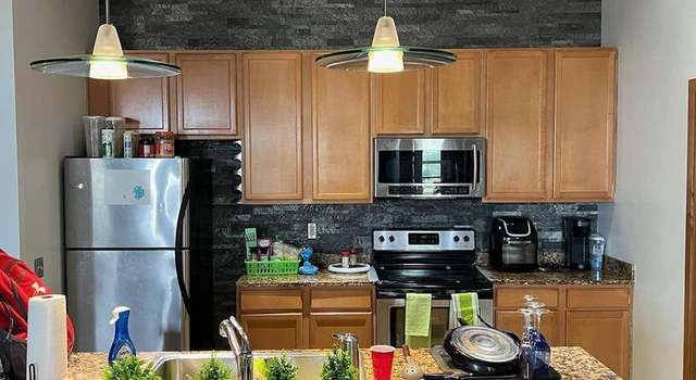 Photo of 720 S Marquette St #403, Racine, WI 53403