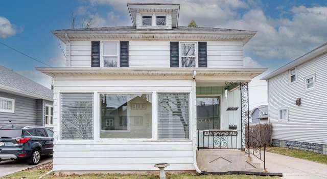 Photo of 549 Harvey Dr, Racine, WI 53405