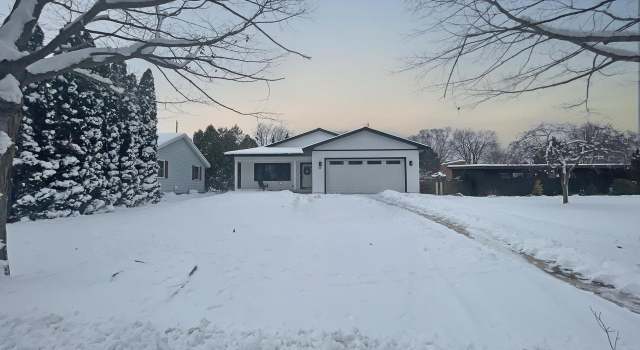 Photo of 718 Pershing Ave, Sheboygan, WI 53083