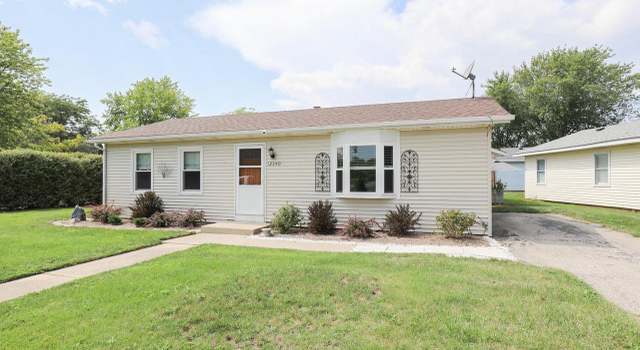 Photo of 12340 Timber Ridge Dr, Pleasant Prairie, WI 53158