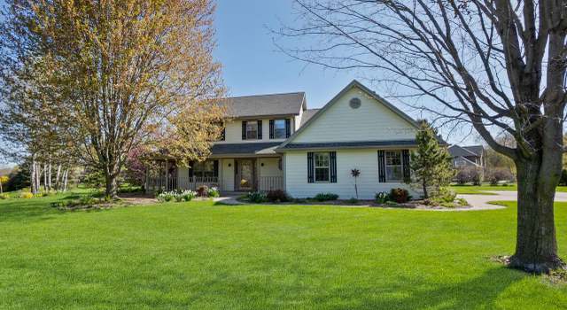 Photo of N69W28068 Steepleview Ln, Hartland, WI 53029