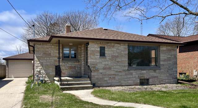 Photo of 2318 Lincoln Ave, Two Rivers, WI 54241