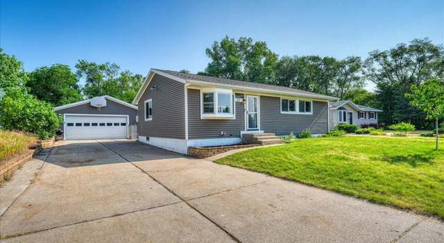 Photo of 611 Monica Ct, Onalaska, WI 54650
