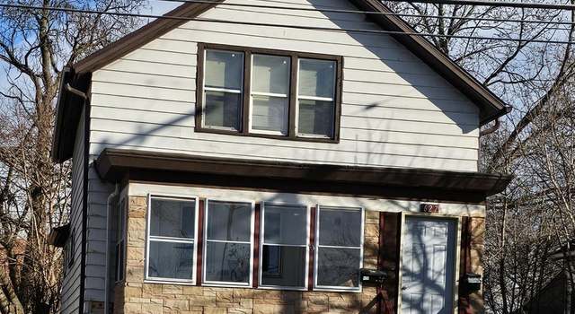 Photo of 627 N Memorial Dr, Racine, WI 53404