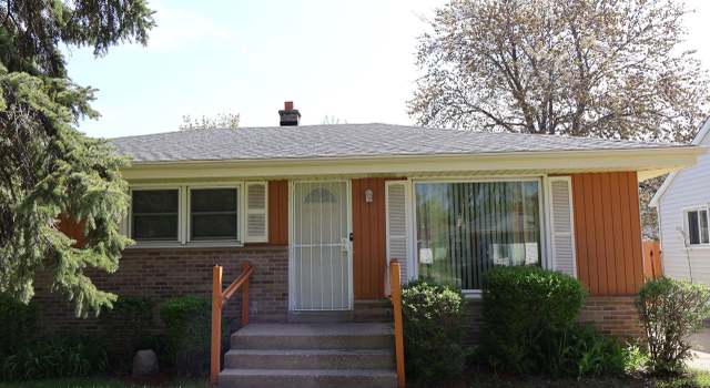 Photo of 7036 N 37 St, Milwaukee, WI 53209