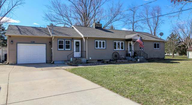 Photo of 116 Margaret Ave, Fort Atkinson, WI 53538
