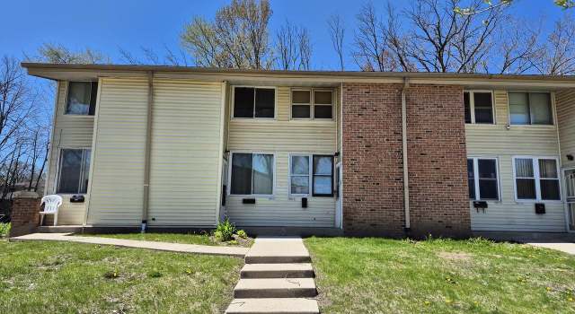 Photo of 9011 N 95th St Unit G, Milwaukee, WI 53224