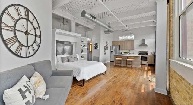 Photo of 215 W Maple St #607, Milwaukee, WI 53204