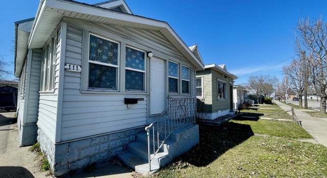 Photo of 111 Copeland Ave, La Crosse, WI 54603