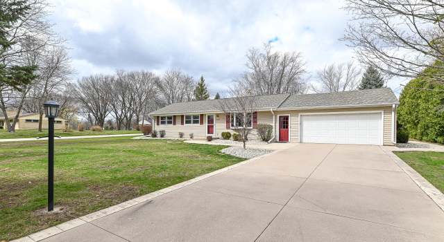 Photo of 16660 Golf Pkwy, Brookfield, WI 53005