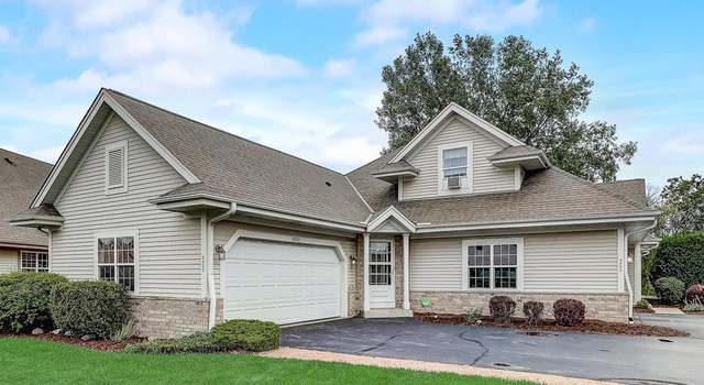 Photo of 4830 S Waterview Ct, Greenfield, WI 53220