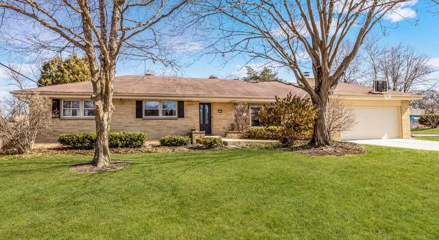 Photo of 4606 N 109th St, Wauwatosa, WI 53225