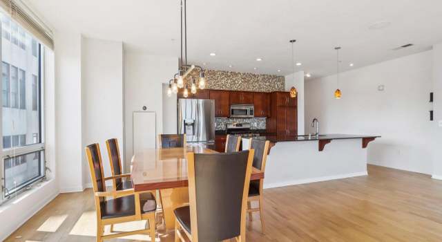 Photo of 601 E Ogden Ave #301, Milwaukee, WI 53202