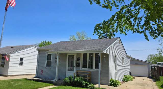 Photo of 2027 Indiana St, Racine, WI 53405