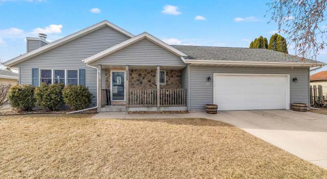 Photo of 1429 Macarthur Ave, Sheboygan, WI 53083
