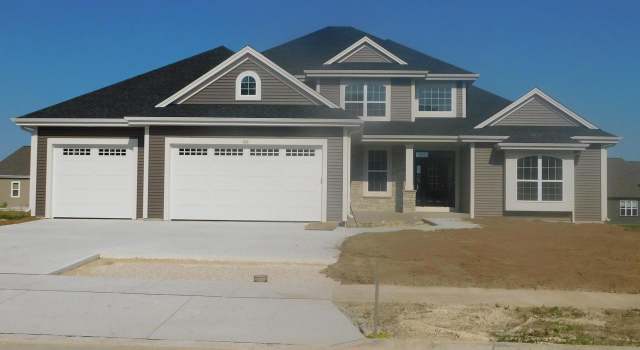 Photo of 720 N Sparrow Way, Grafton, WI 53024