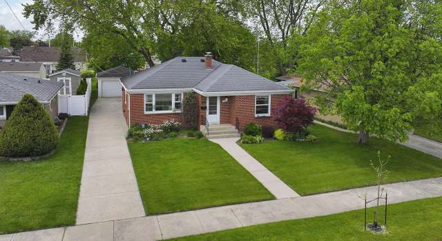 Photo of 3042 Erie St, Racine, WI 53402